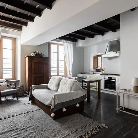 Apartament Filippo Juvara 6 *